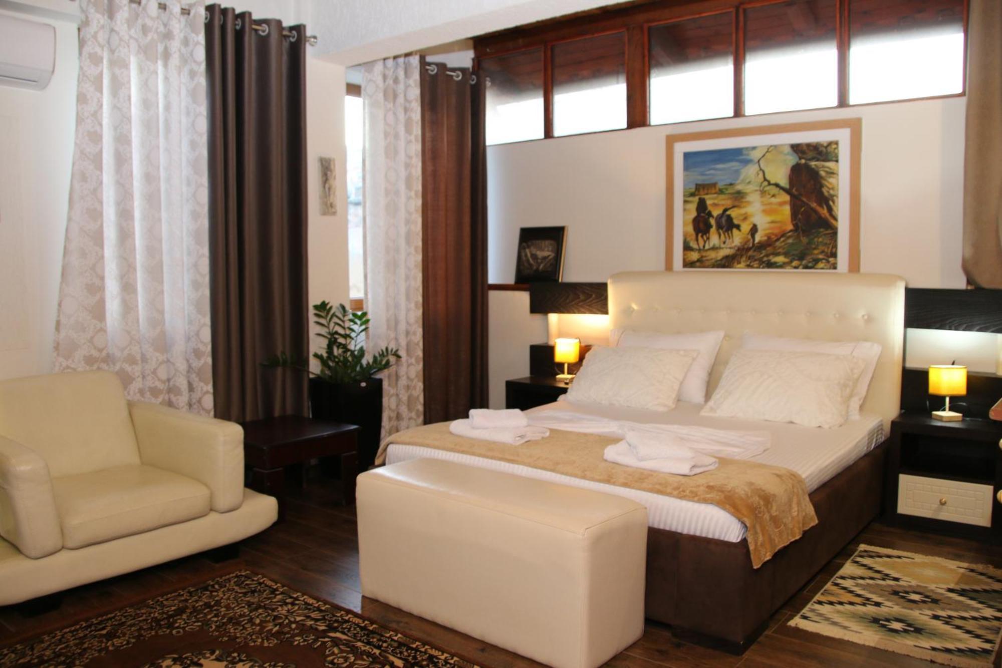 Bed & Breakfast 2 Kitarat Bb