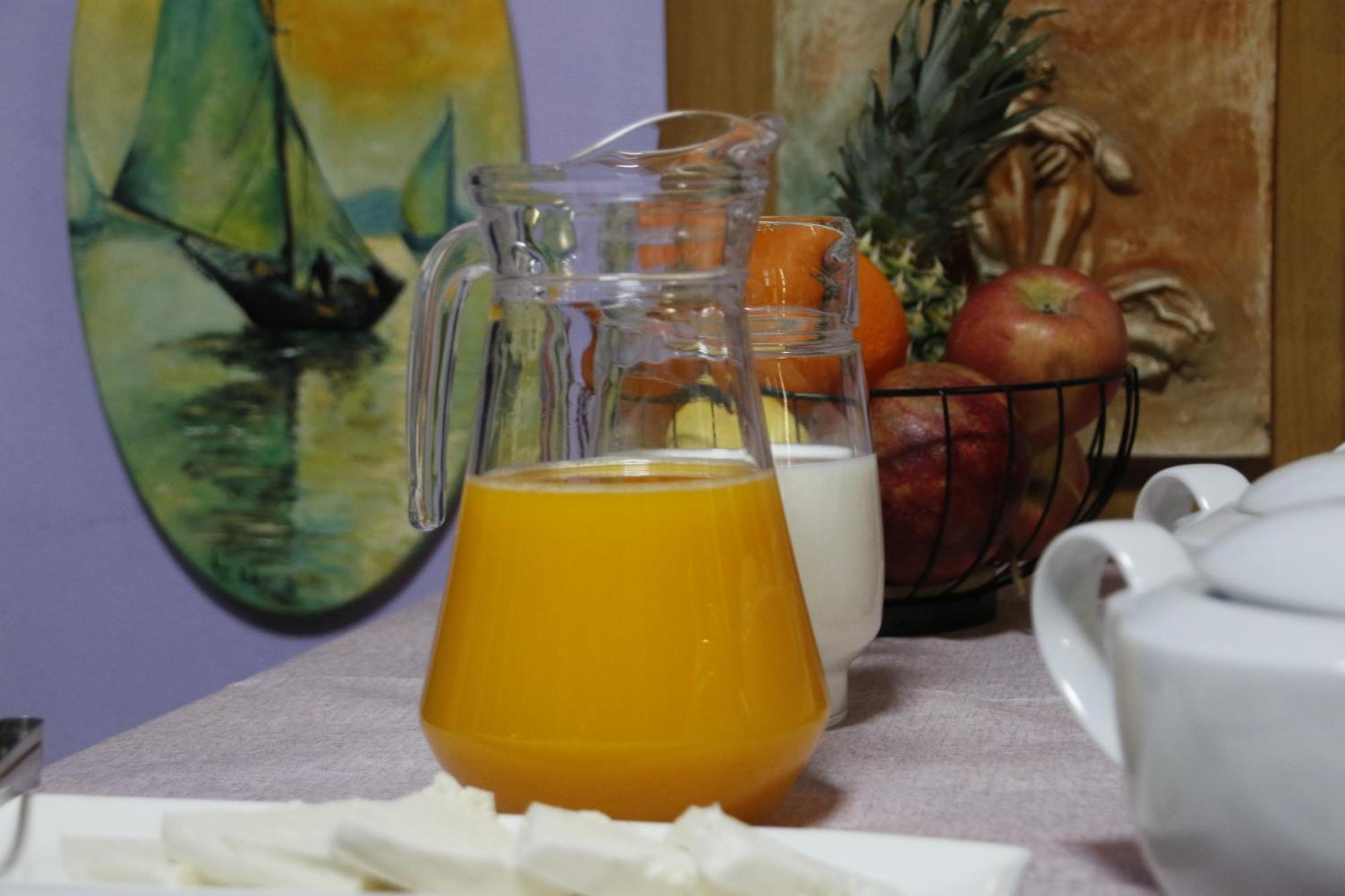 Bed & Breakfast 2 Kitarat Bb Vlore